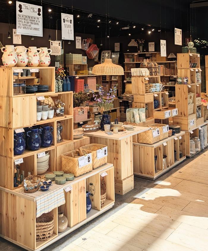 Søstrene Grene, Herrenholz in Buntekuh