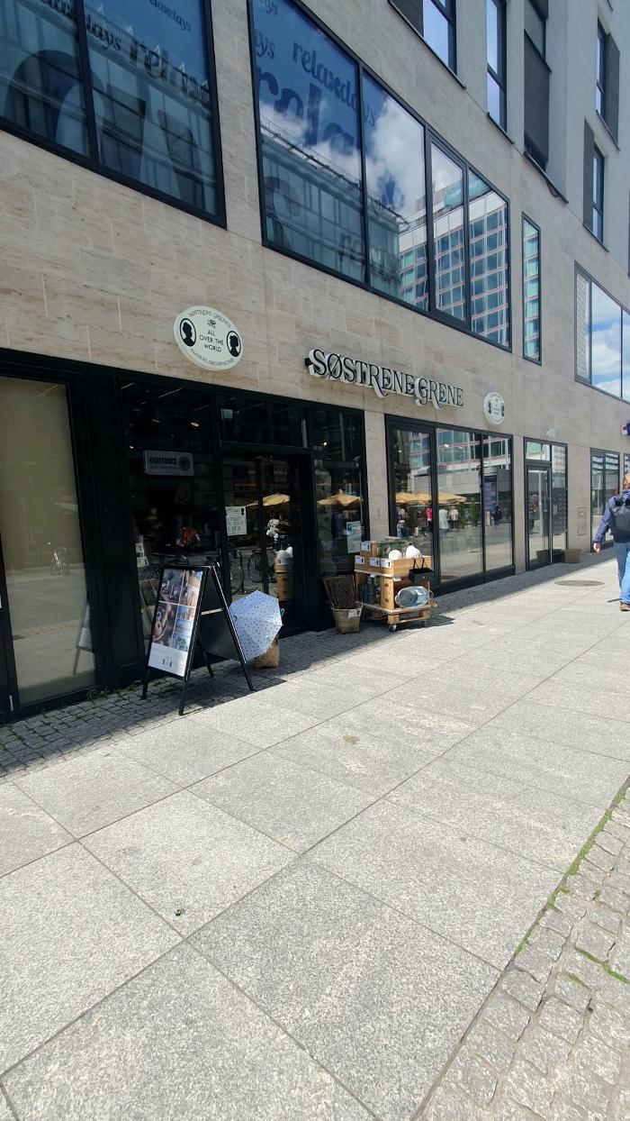 Søstrene Grene, Prager Straße in Altstadt