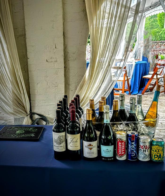 E & K Professional Bartending, LLC Image