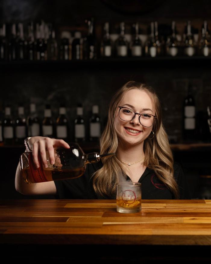 E & K Professional Bartending, LLC Image