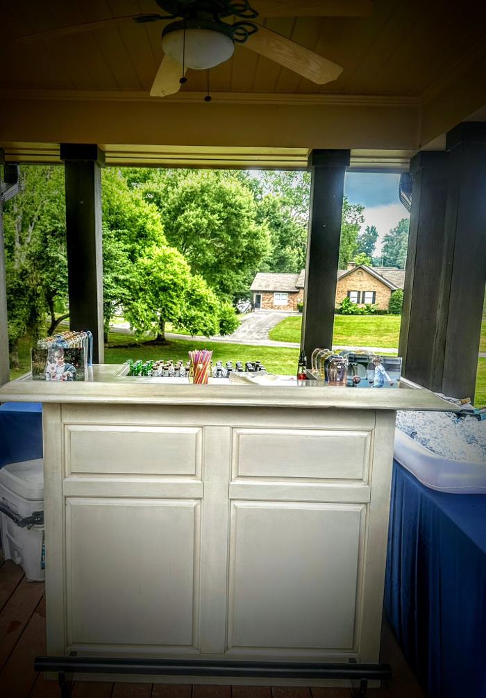 E & K Professional Bartending, LLC Image