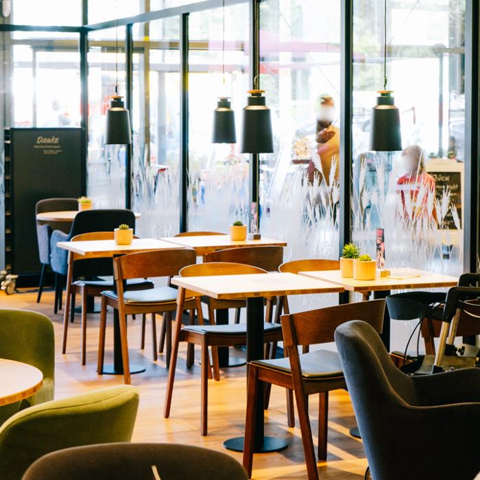 Junge Die Bäckerei., Wesloer Landstraße in Lübeck