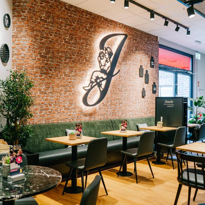 Junge Die Bäckerei., Nobelstraße in Rostock