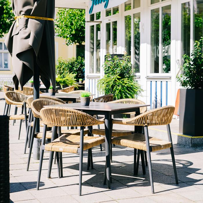 Junge Die Bäckerei., Promenade in Heringsdorf