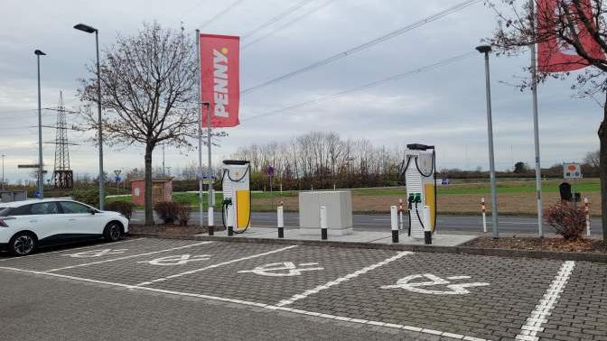Shell Recharge Charging Station, Kardinal-Faulhaber-Straße in Kleinostheim