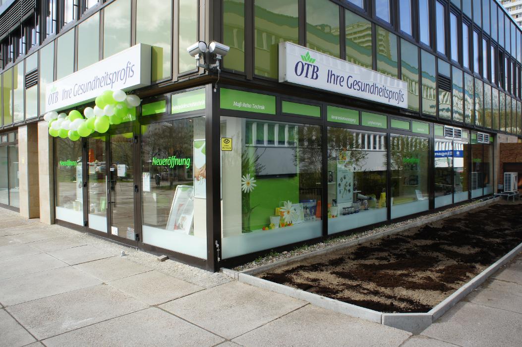 OTB Sanitätshaus Berlin-Marzahn, Helene-Weigel-Platz in Berlin