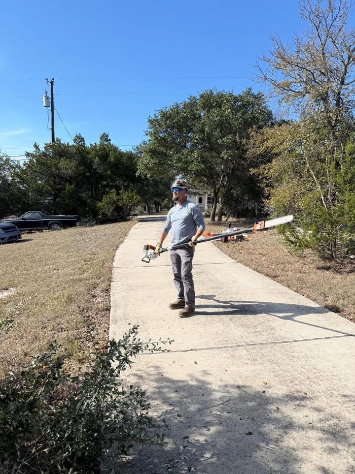 Dynamo Dusty's Tree Service Image