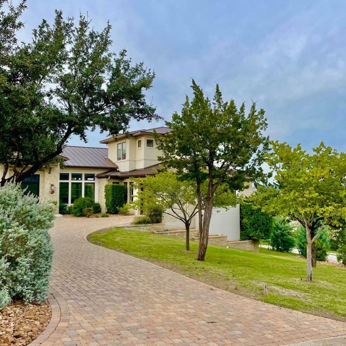 Dynamo Dusty's Tree Service Image