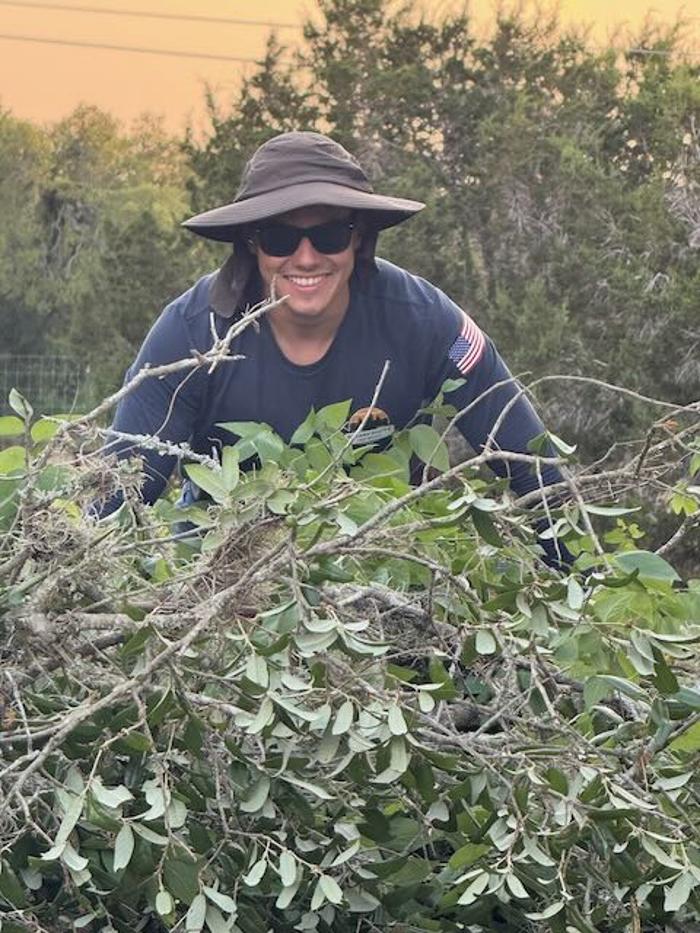 Dynamo Dusty's Tree Service Image