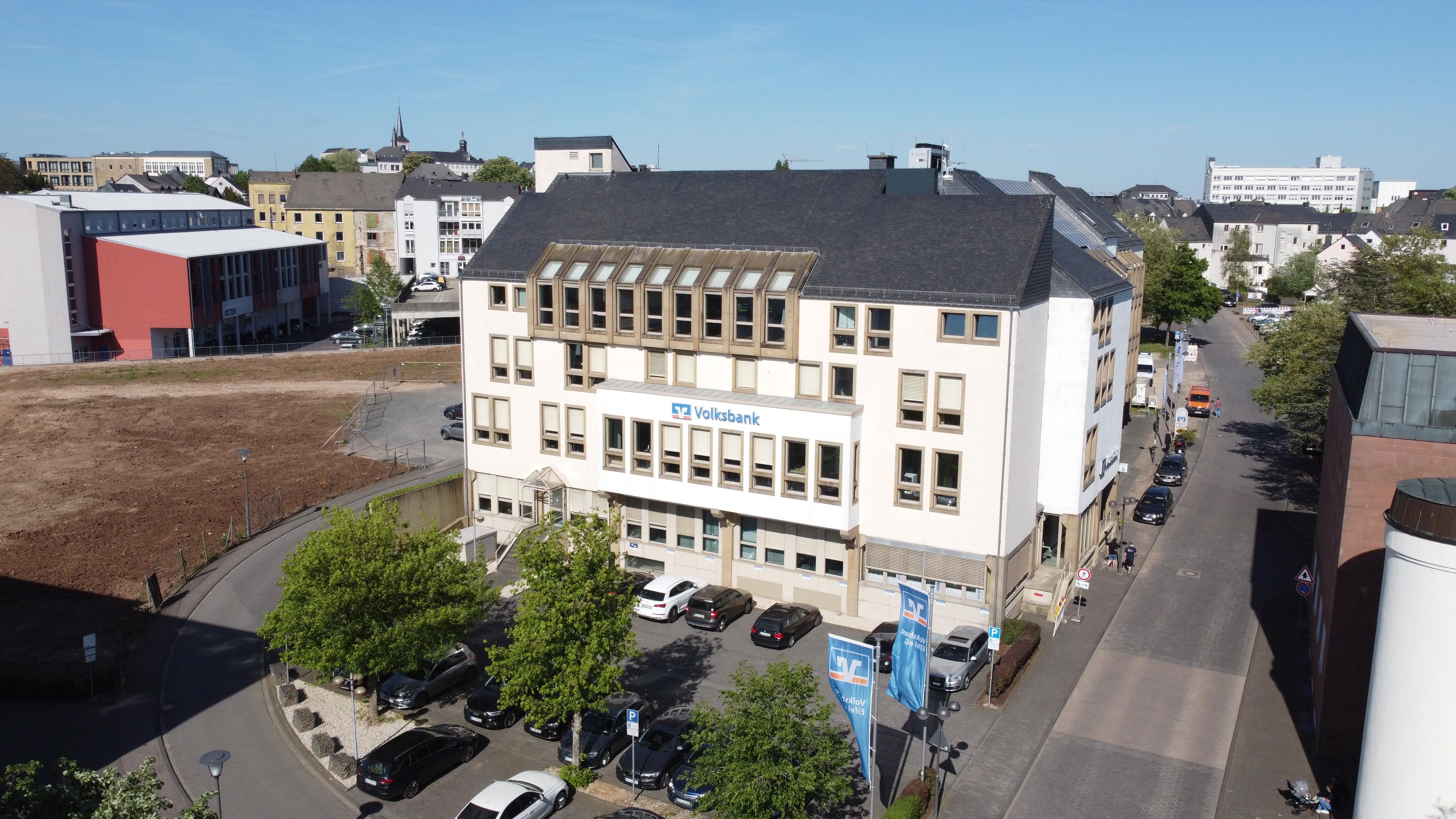 Volksbank Trier Eifel eG, Regionalzentrum Bitburg, Bedastraße in Bitburg