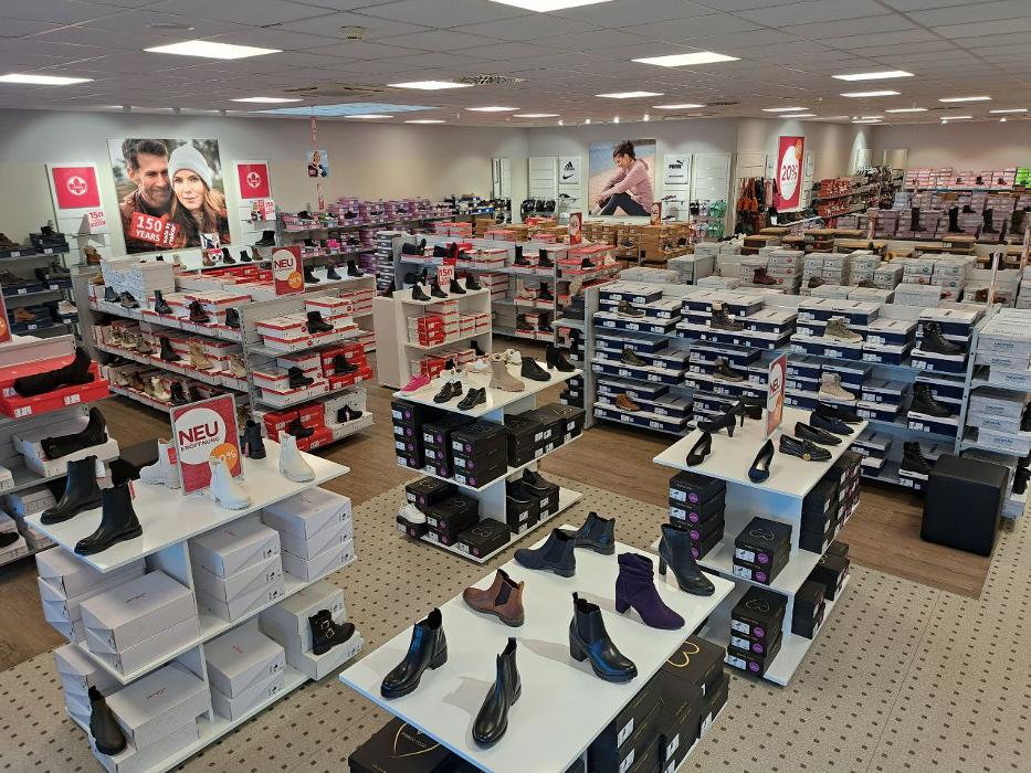 RENO, Bahnhofstraße in Edewecht