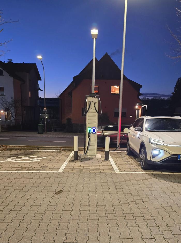 Shell Recharge Charging Station, Schloßstraße in Rimbach