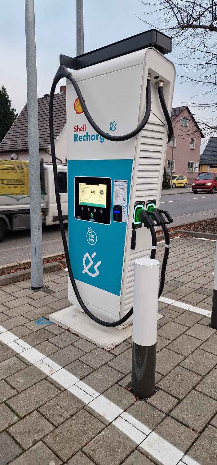 Shell Recharge Charging Station, Schloßstraße in Rimbach