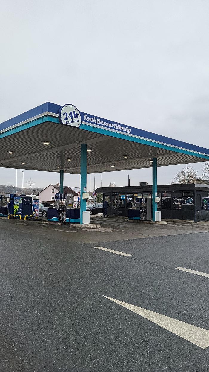 Tankstelle am E-Center, Marktbreiter Straße in Kitzingen