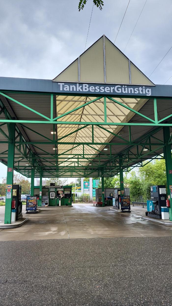 Tankstelle am Marktkauf, Schutterwälder Straße in Offenburg