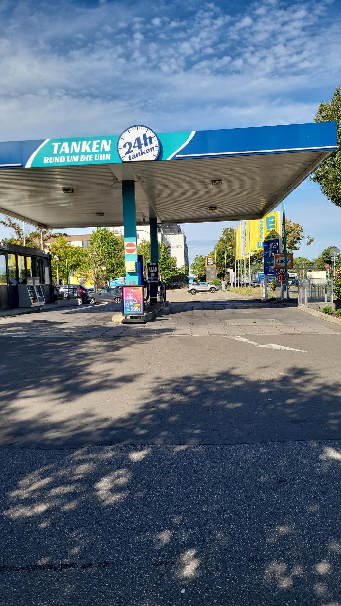 Tankstelle am E-Center, Seckenheimer Landstraße in Mannheim