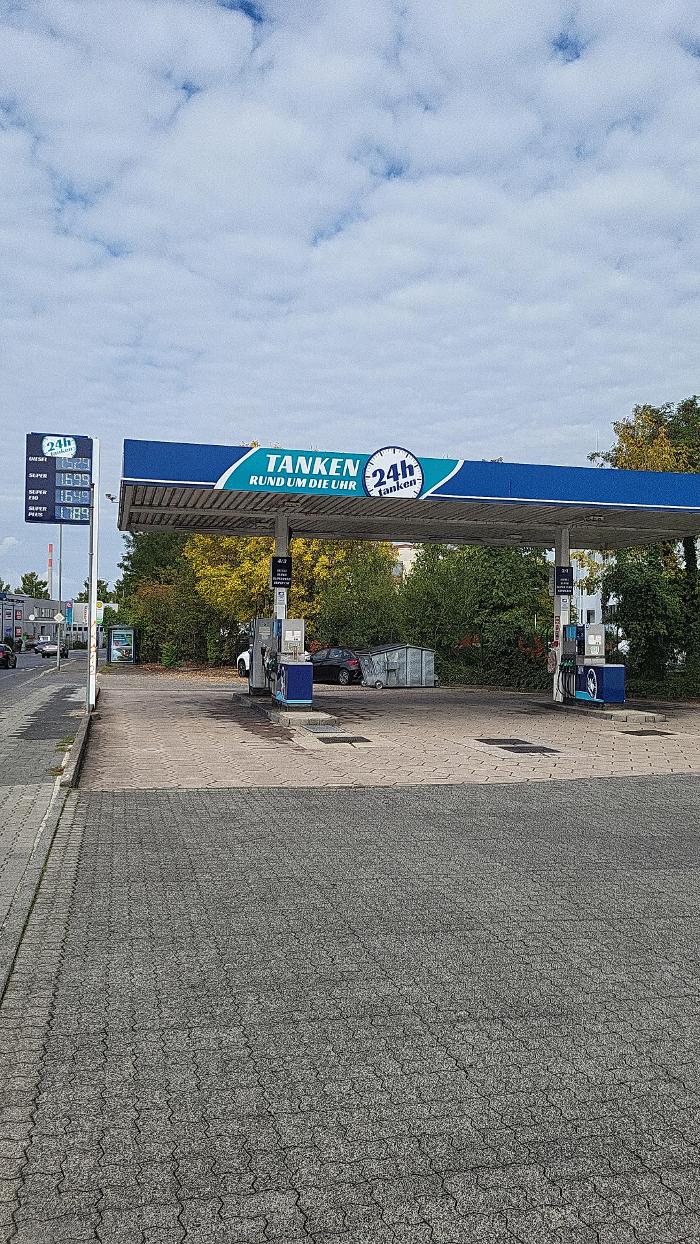 Tankstelle am Profimarkt, Senefelderstraße in Offenbach am Main