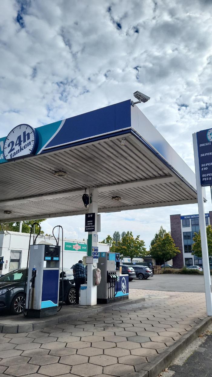 Tankstelle am Profimarkt, Senefelderstraße in Offenbach am Main