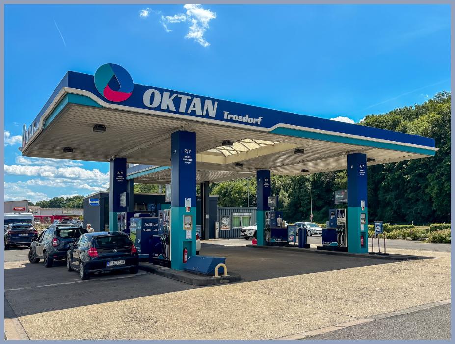 OKTAN Tankstelle, Industriestraße in Bischberg