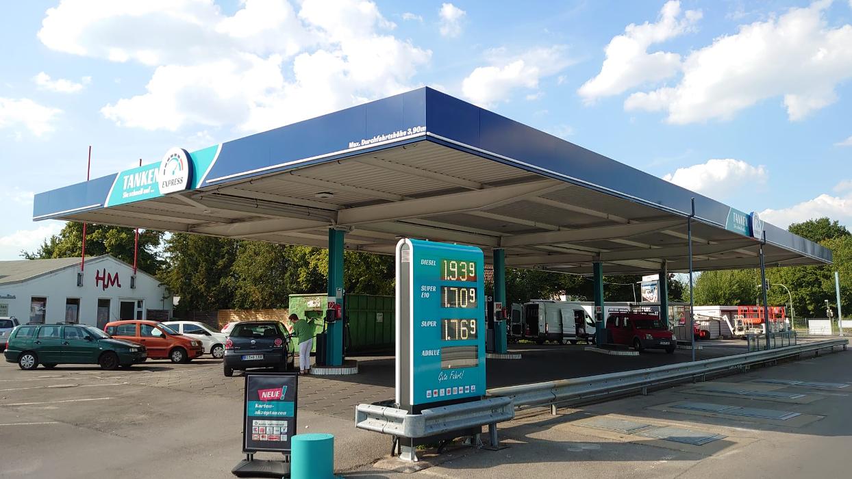 Tankstelle am Marktkauf, Oldentruper Straße in Bielefeld