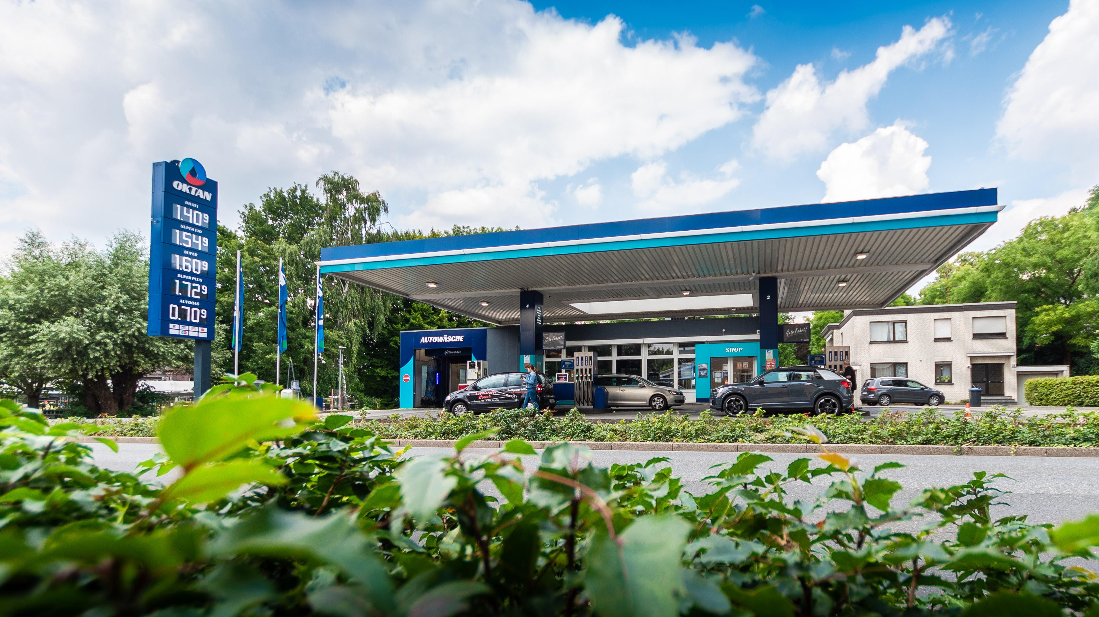 OKTAN Tankstelle, Niederrheinallee in Neukirchen-Vluyn