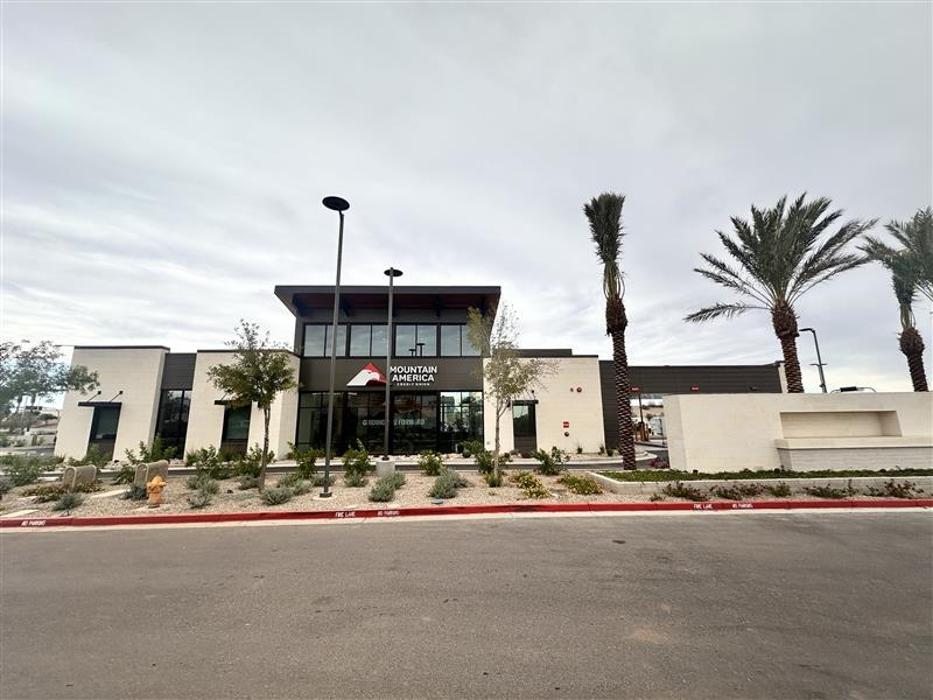 Mountain America Credit Union - Mesa: Power Road branch - Mesa, AZ