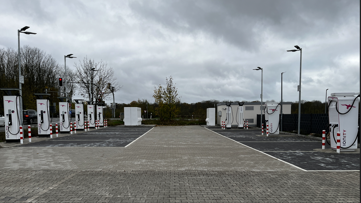 IONITY Charging Station, Bürener Straße in Geseke