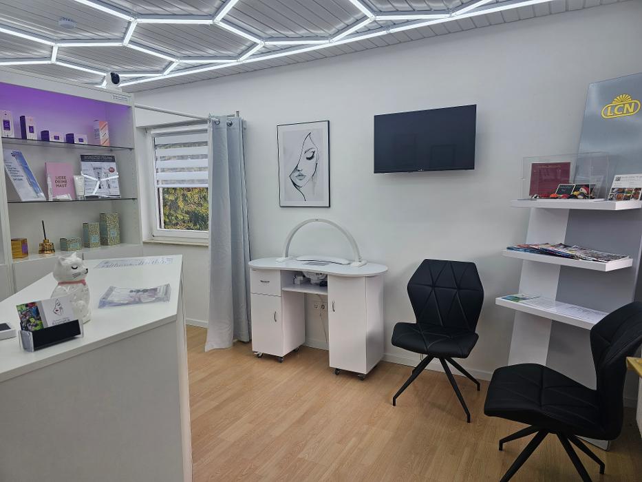 Stephanie Kahlert Kosmetik, Schillerstraße in Ötisheim