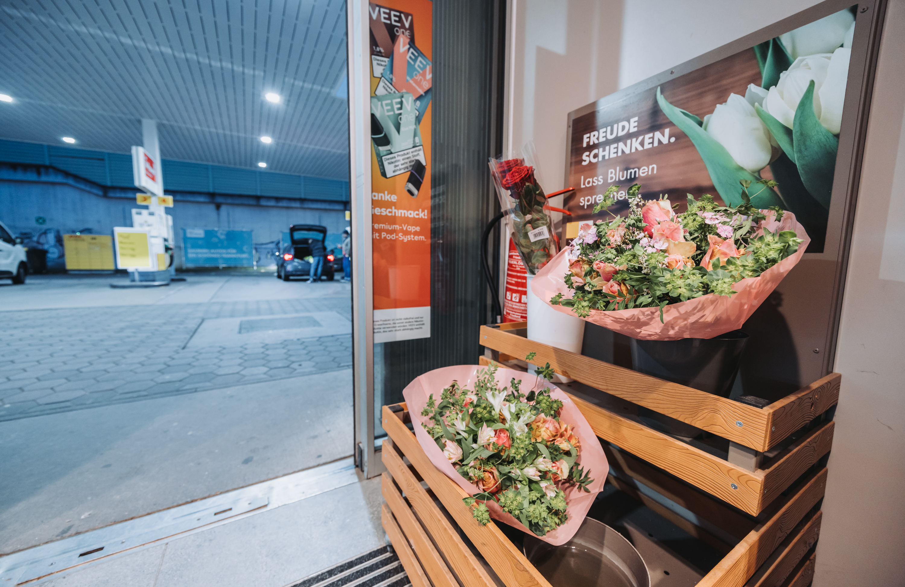 Shell Recharge Charging Station, Frankfurt am Main, DE |  Unternehmensinformationen