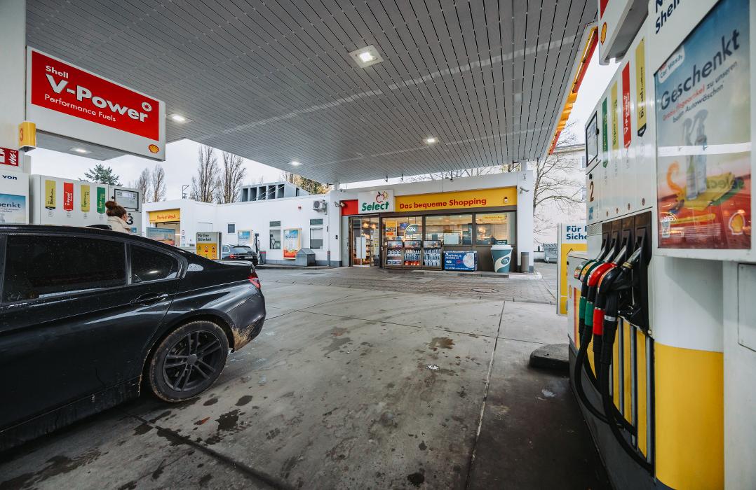 Shell Recharge Charging Station, Mörfelder Landstr. in Frankfurt am Main