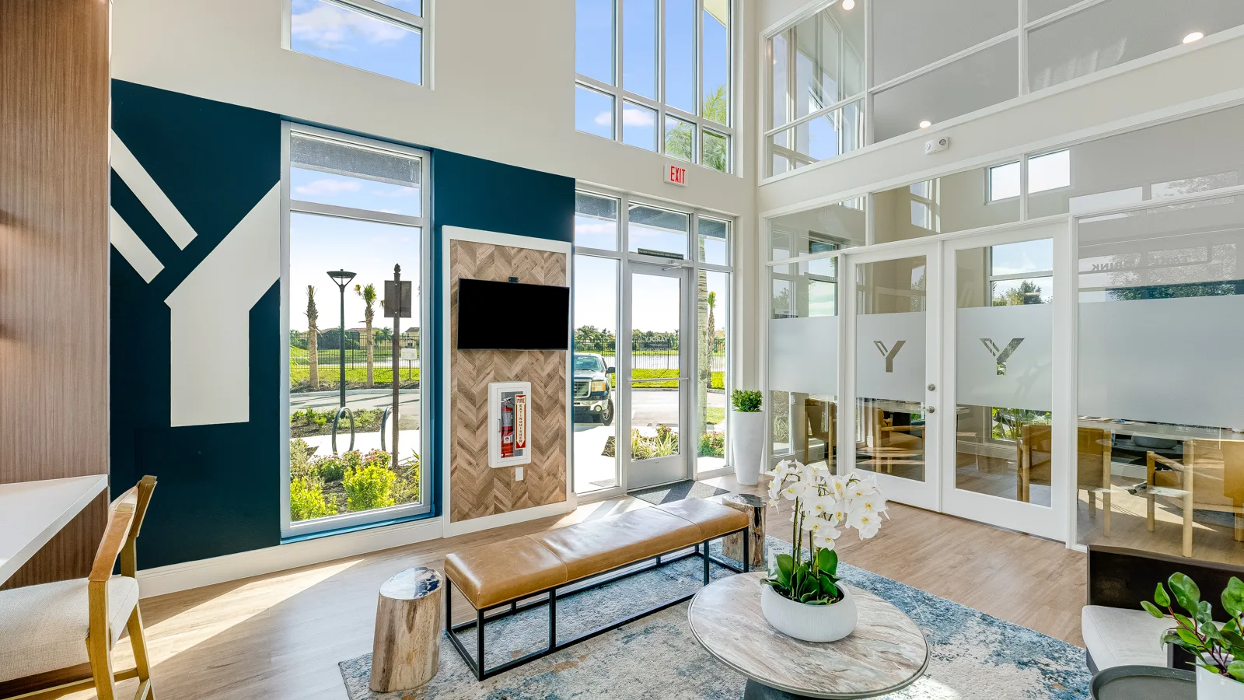 Yardly Bellalago Image