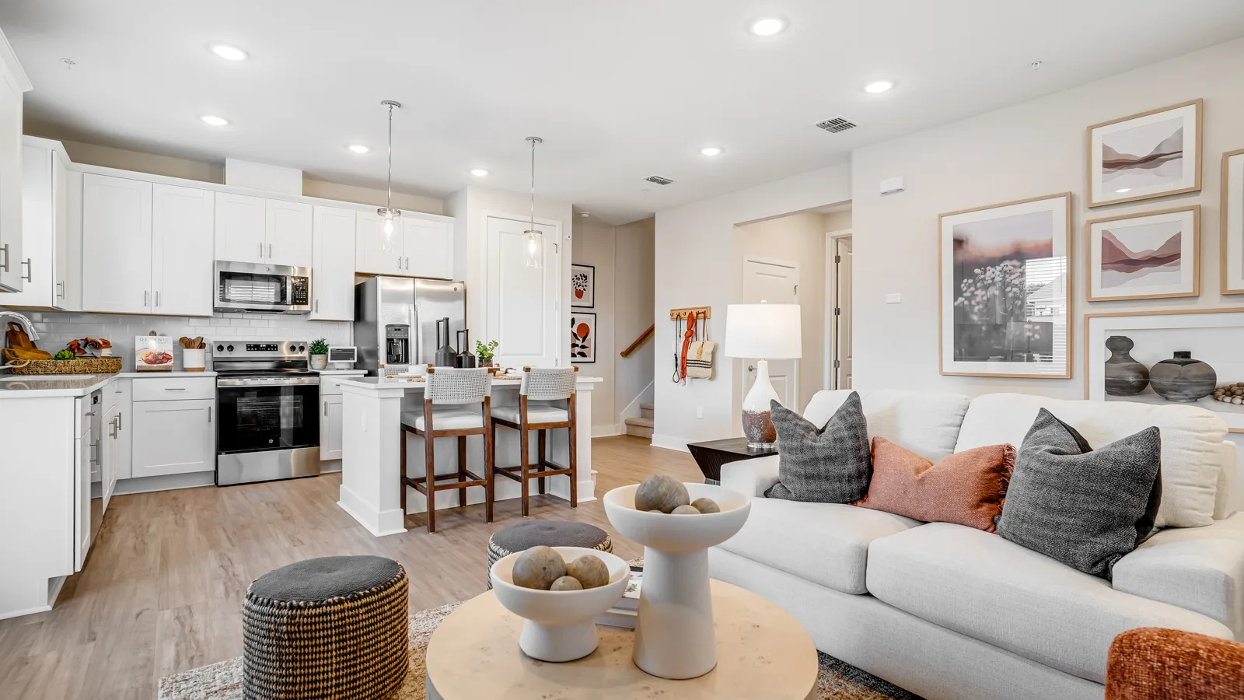 Yardly Bellalago Image