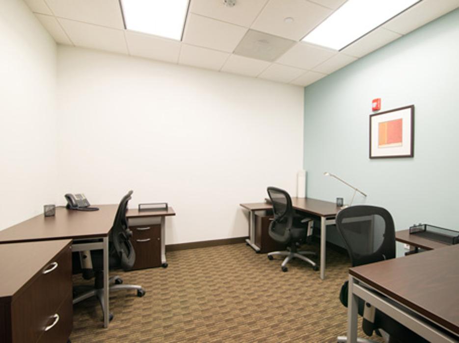 Regus - Illinois, Glenview - Prairie Glen - Glenview NAS, IL