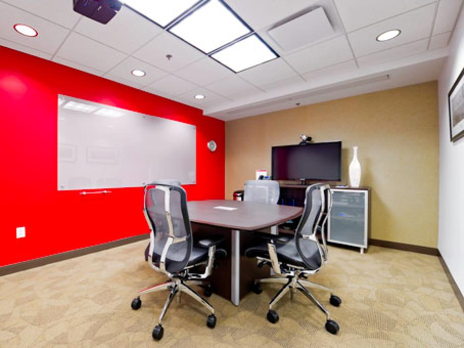 Regus - Iowa, Des Moines - Hub Tower - Des Moines, IA