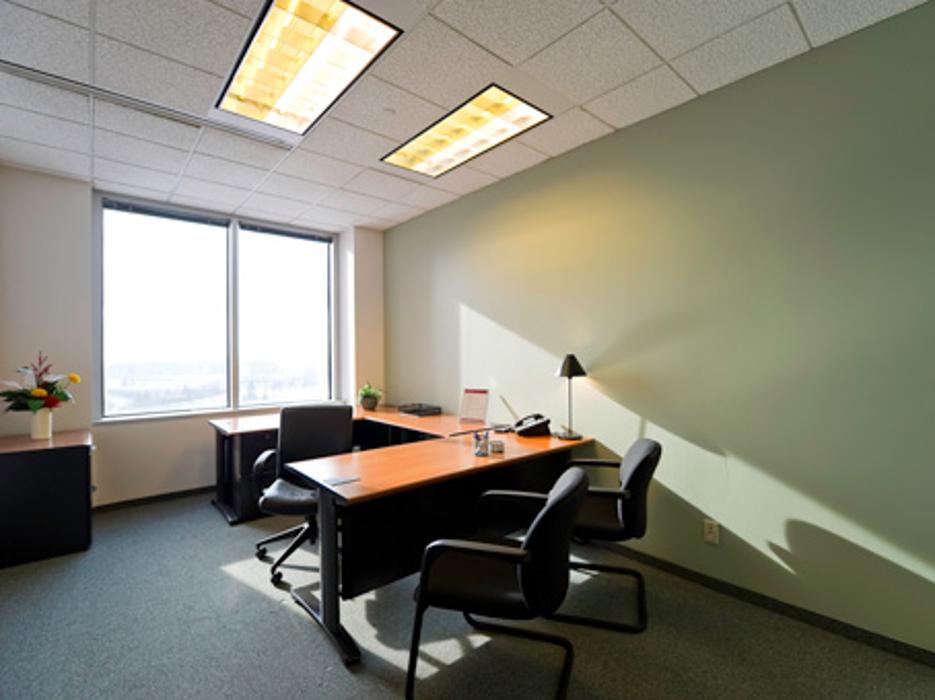 Regus - Minnesota, Minnetonka - Carlson Center - Minnetonka, MN