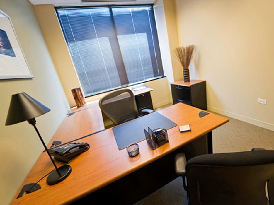Regus - Illinois, Warrenville - Cantera - Warrenville, IL