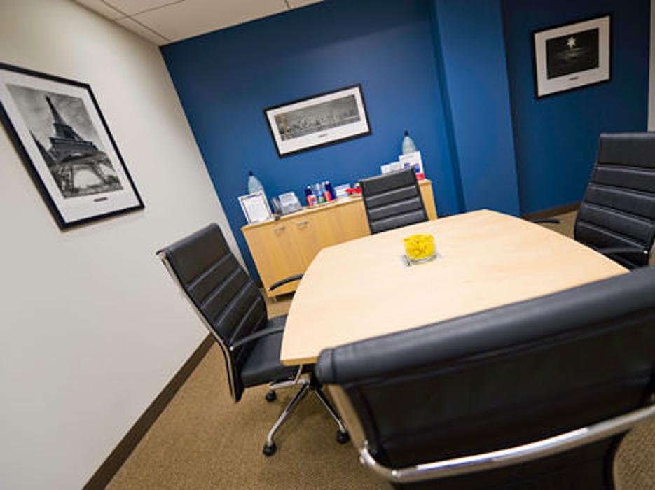 Regus - Illinois, Park Ridge - Park Ridge Plaza - Park Ridge, IL