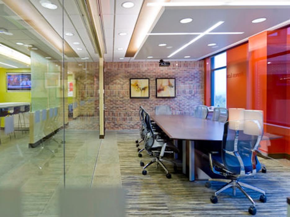 Regus - North Carolina, Asheville - Biltmore Park Town Square - Asheville, NC