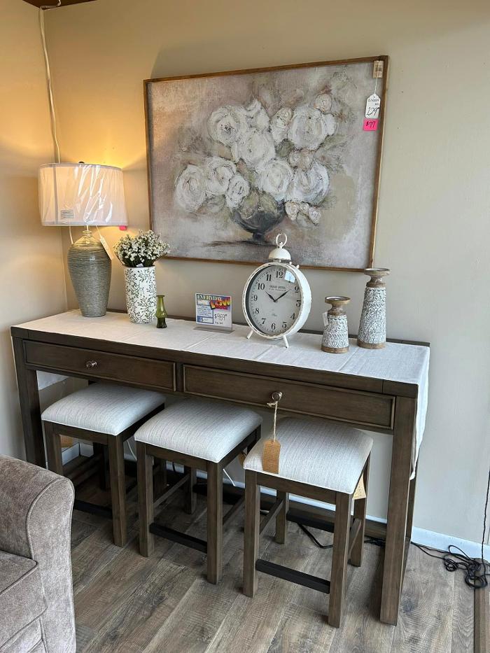 Crowl Interiors & Furniture Image