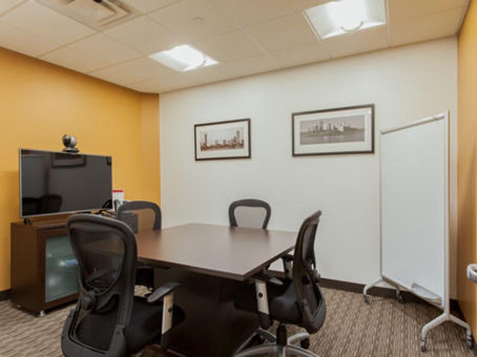 Regus - Connecticut, Windsor - 360 Bloomfield - Windsor, CT