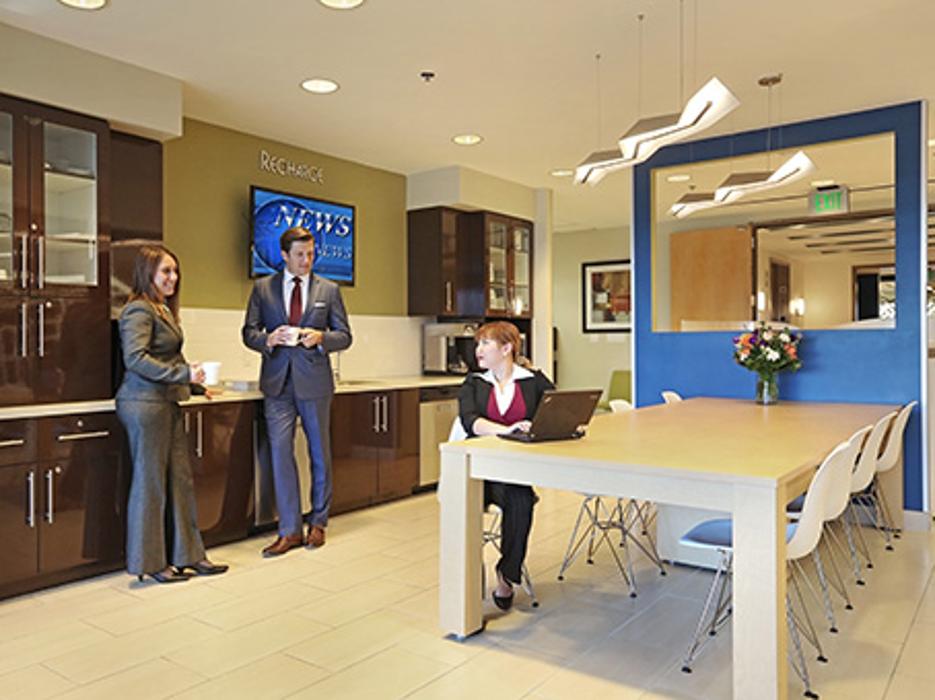 Regus - California, El Segundo LAX - Continental Grand - El Segundo, CA