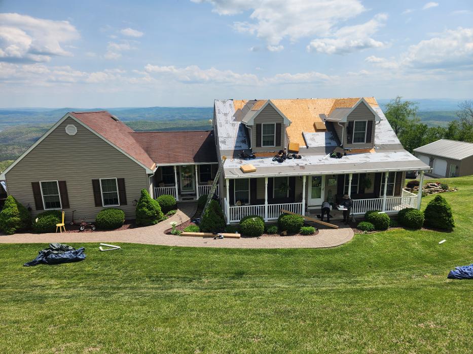 Mountain Home Improvement, LLC Logo