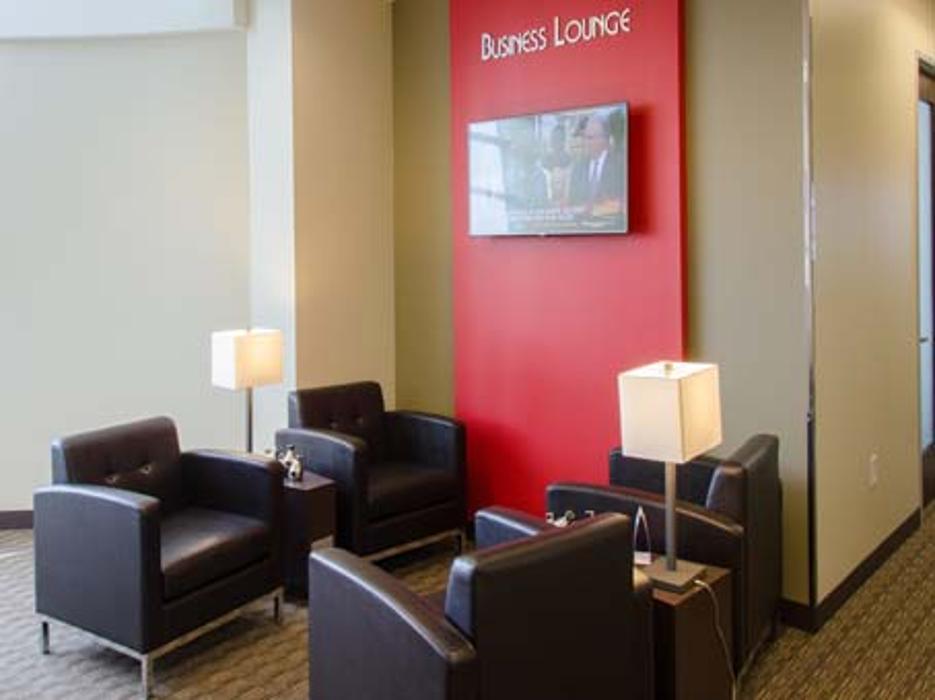 Regus - North Carolina, Winston-Salem - St. George Square - Winston Salem, NC