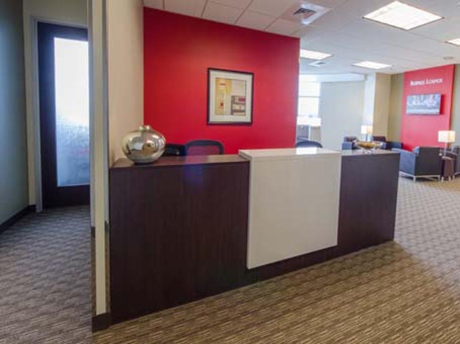 Regus - North Carolina, Winston-Salem - St. George Square - Winston Salem, NC