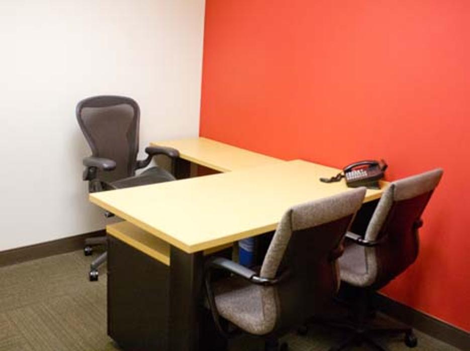 Regus - Virginia, Vienna - Boone Boulevard - Vienna, VA