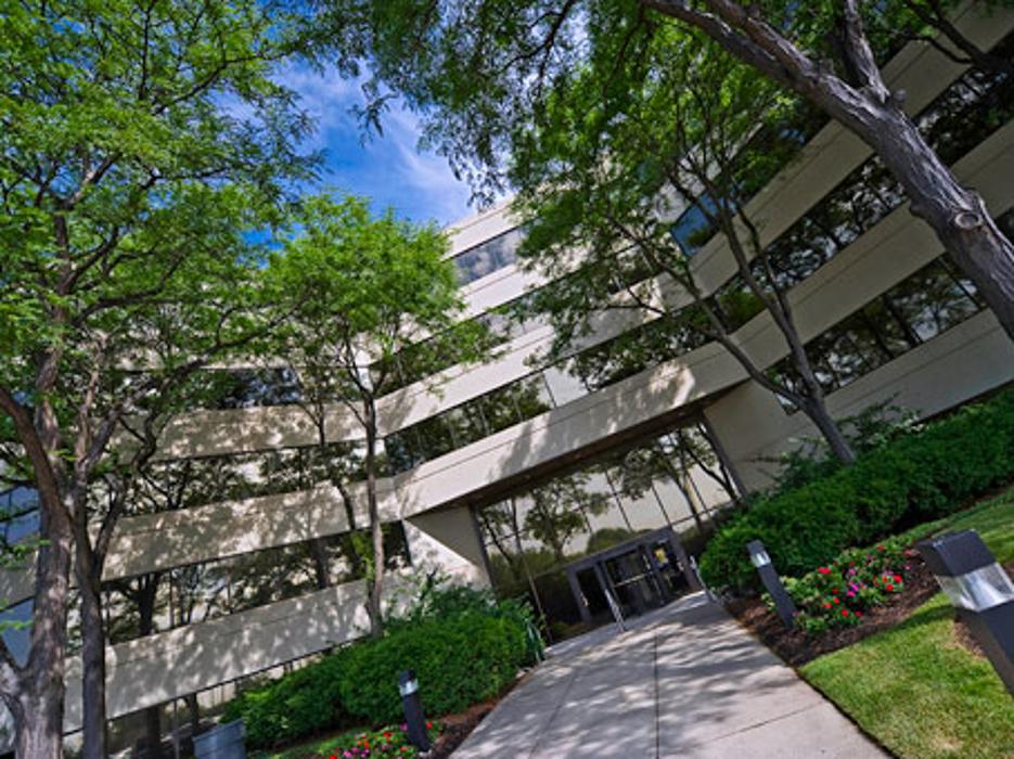 Regus - Illinois, Northbrook - One Northbrook Place - Northbrook, IL