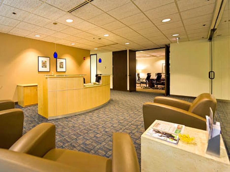 Regus - Illinois, Northbrook - One Northbrook Place - Northbrook, IL