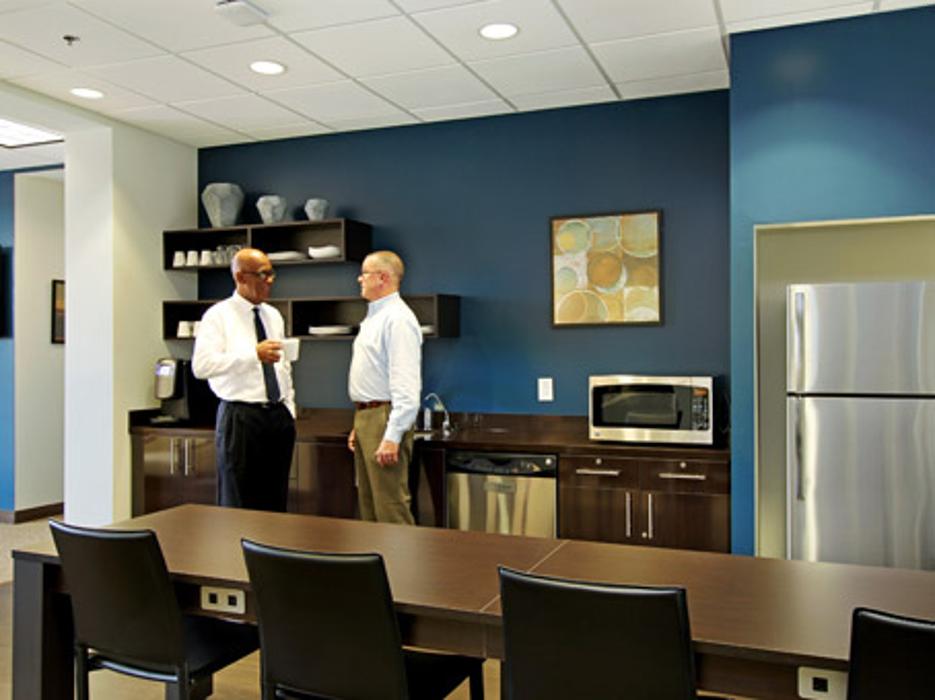 Regus - Georgia, Fayetteville - Main Street Office Center - Fayetteville, GA