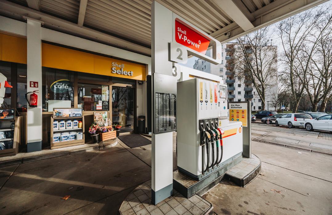 Shell Recharge Charging Station, Zeilsheimer Weg in Eschborn