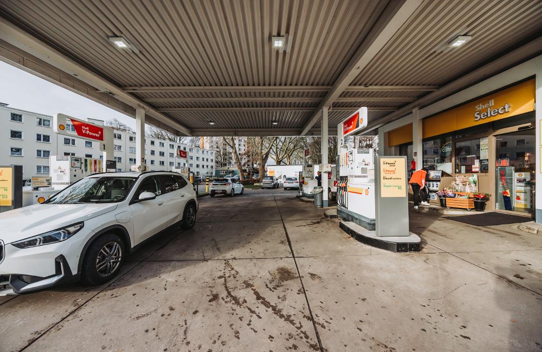 Shell Recharge Charging Station, Zeilsheimer Weg in Eschborn